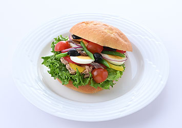 Pan Bagnat